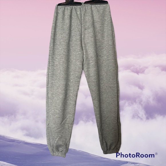 Pretty Little Thing PLT Grey Basic Cuffed Hem Jogger Sweatpants - Picture 2 of 7